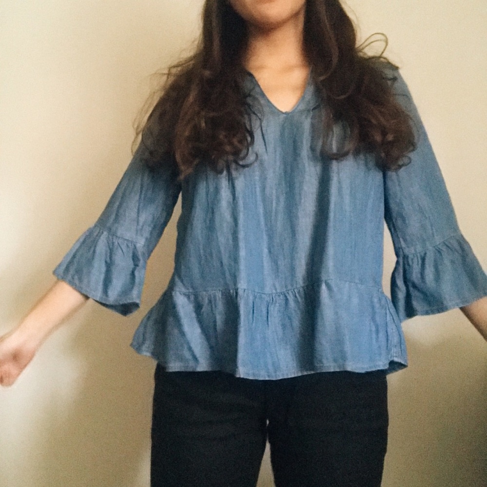 gap chambray ruffle sleeve swing blouse